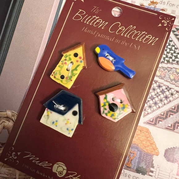 Heartstrings The Garden Patch Cross Stitch Chart + Buttons + 28ct Jobelan Fabric - Picture 3 of 6